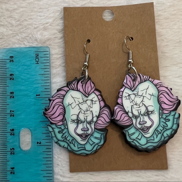 Stephen king IT pennywise horror movie earrings - Picture 3 of 3